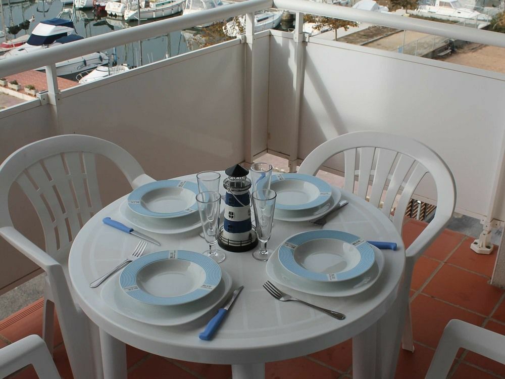 Port Canigo Apartments Roses Eksteriør billede